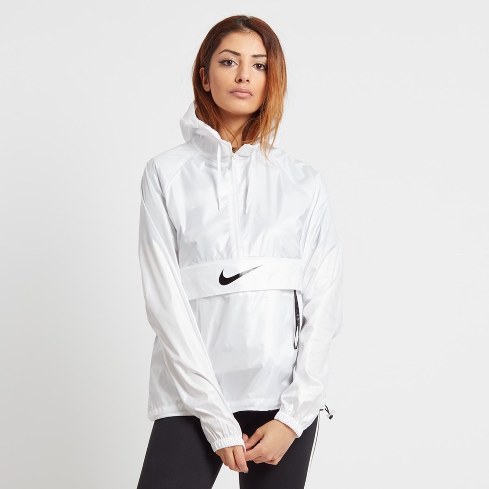Women’s Nike windbreaker - size large